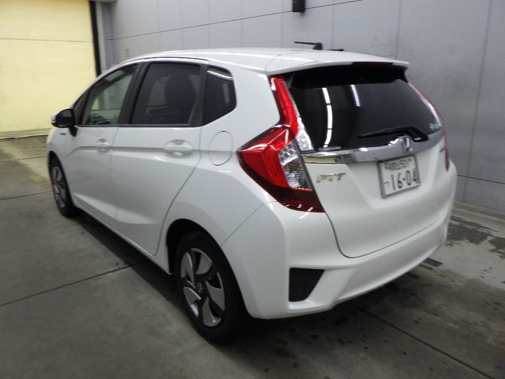 2015 Honda Fit Hybrid L Package auction photo 5
