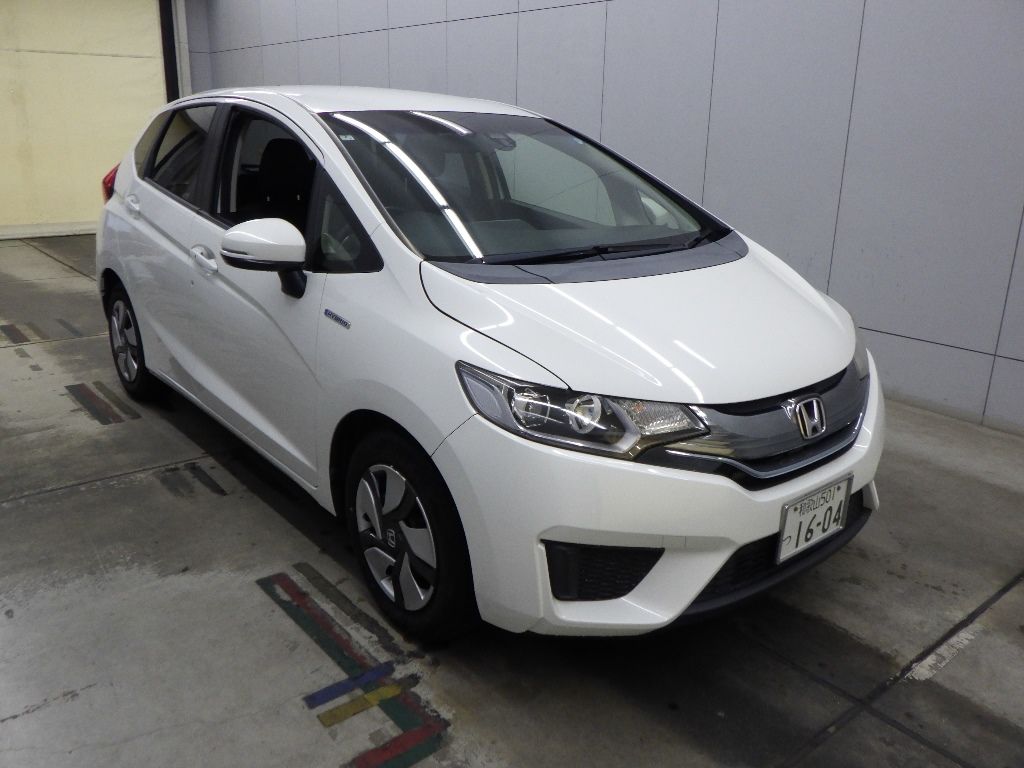 2015 Honda Fit Hybrid L Package Japan auction vehicle