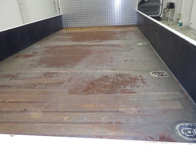 2016 Mitsubishi Fuso Canter Flatbed auction photo 4