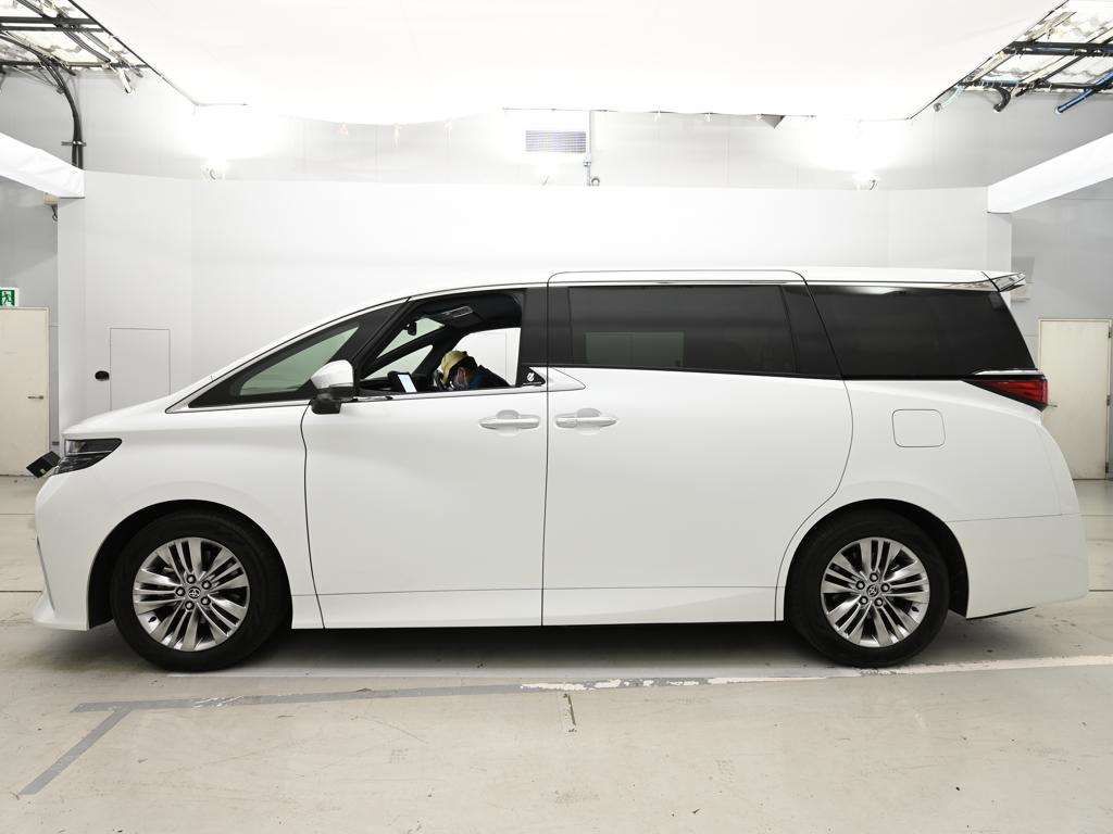 2025 Toyota Alphard Z auction photo 4