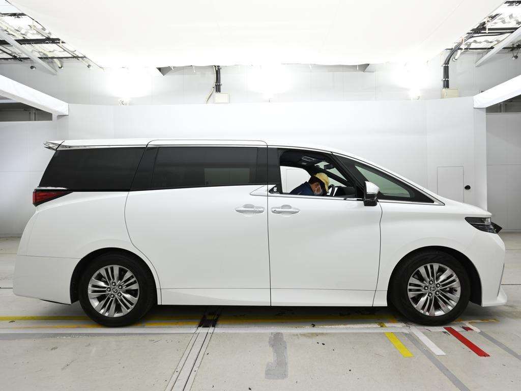 2025 Toyota Alphard Z auction photo 3