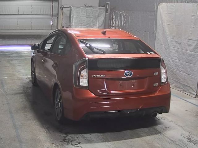 2015 Toyota Prius S TRG Sel Gs auction photo 7