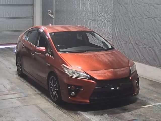 2015 Toyota Prius S TRG Sel Gs auction photo 6