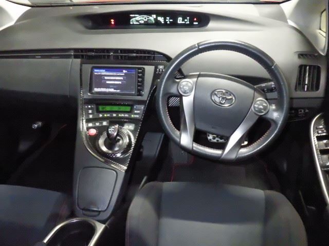 2015 Toyota Prius S TRG Sel Gs auction photo 4