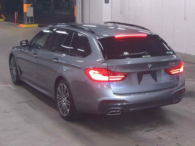 2017 BMW 5 Series 540IXDR Touring M Sport 4WD auction photo 2
