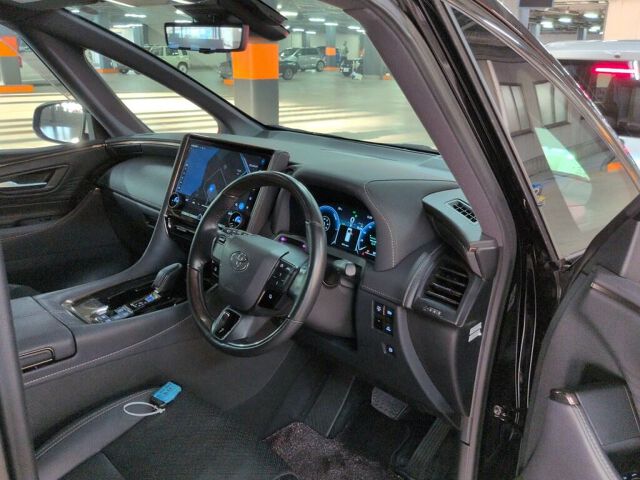 2024 Toyota Vellfire Z Premier auction photo 3