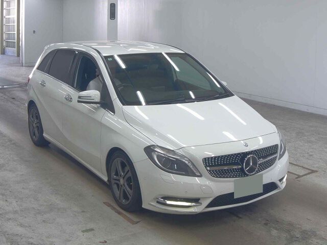 Japan Auction Vehicles 8 2014 Mercedes-Benz B-Class B180 Sports auction photo