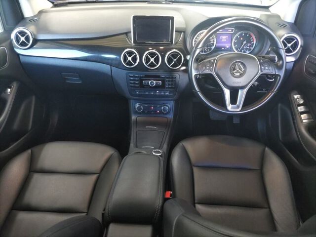 2014 Mercedes-Benz B-Class B180 Sports auction photo 3