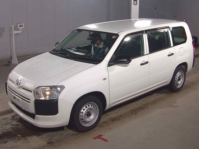 2021 Toyota Probox DX auction photo 4