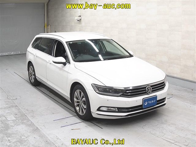Japan Auction Vehicles 8 2016 Volkswagen VW パサートヴァリアント TSIハイライン auction photo