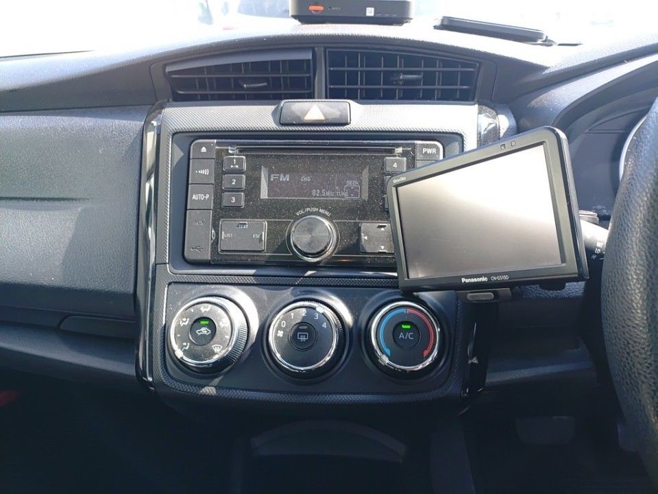 2018 Toyota カローラ アクシオ auction photo 11