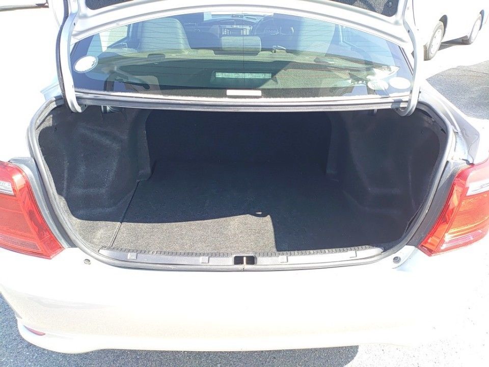 2018 Toyota カローラ アクシオ auction photo 8