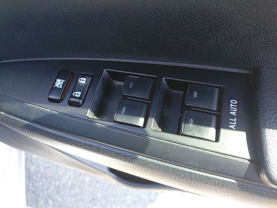 2018 Toyota カローラ アクシオ auction photo 14