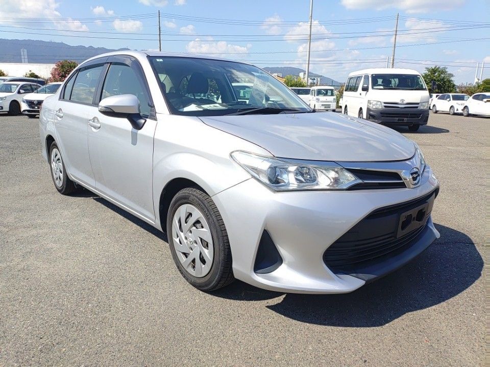 2018 Toyota カローラ アクシオ auction photo 4
