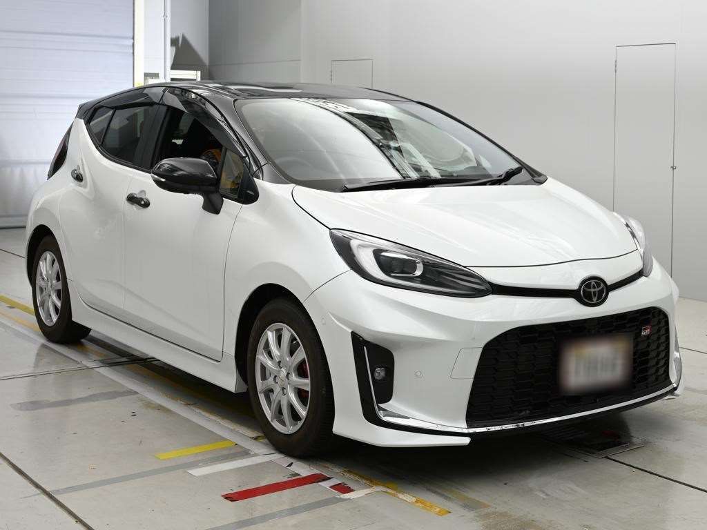 2024 Toyota Aqua GRスポーツ auction photo 5