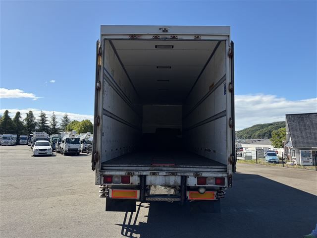 2005 Isuzu バン auction photo 4