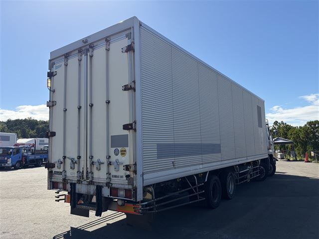 2005 Isuzu バン auction photo 2
