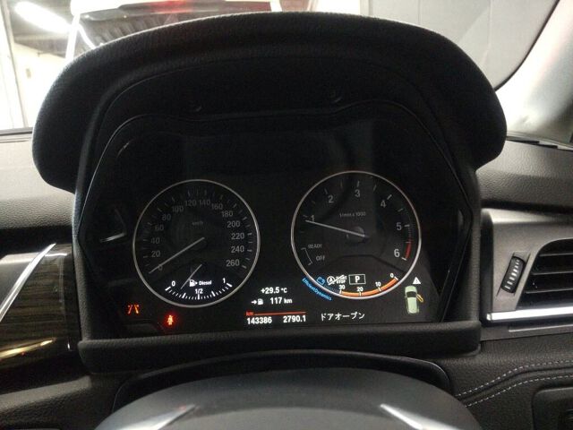 2015 BMW 2 Series 218D Luxury auction photo 6