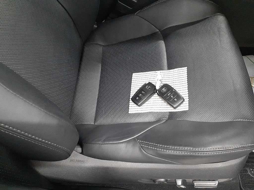 2022 Toyota Harrier Z Leather Package auction photo 10