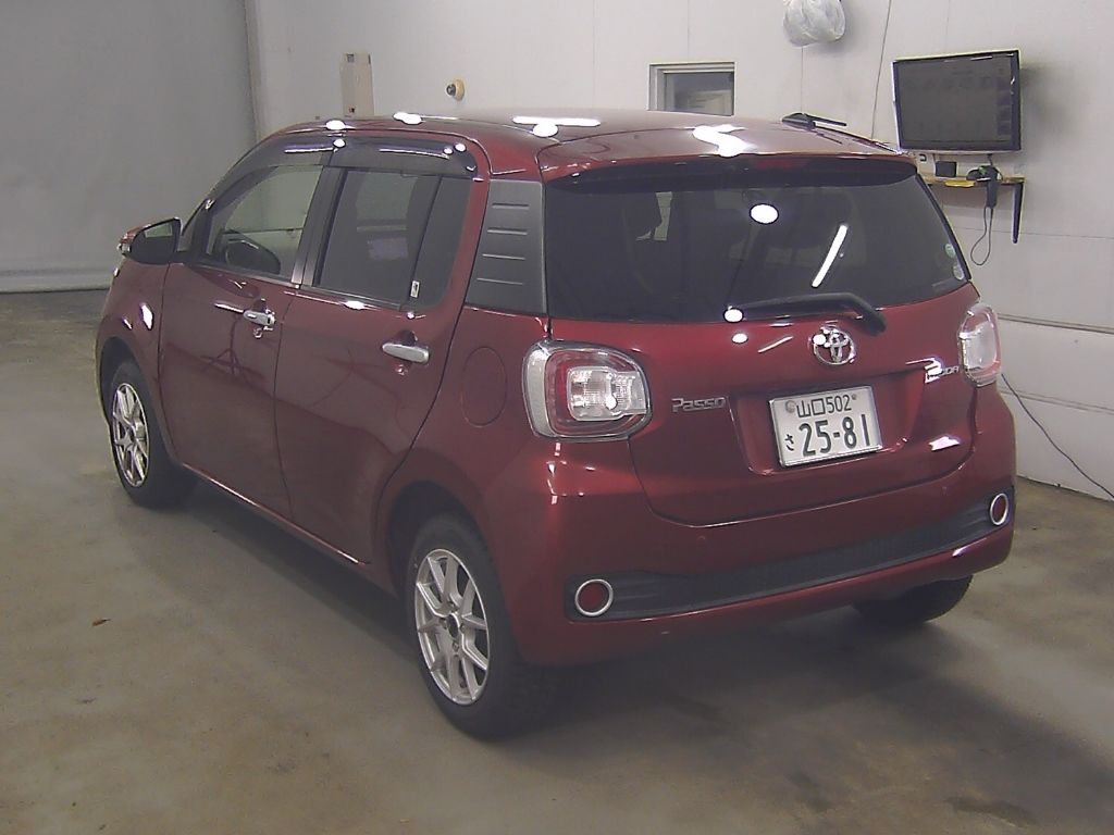 2017 Toyota Passo 4WD Moda S auction photo 5