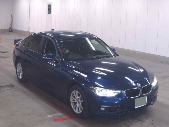 2018 BMW 3 Series 318I Japan auction vehicle