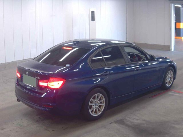 2018 BMW 3 Series 318I auction photo 5