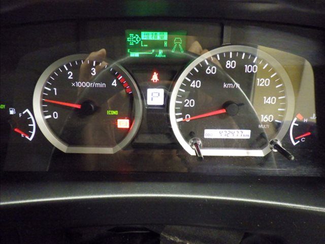2021 Isuzu Elf Refrigerated and frozen trucks auction photo 7