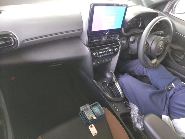 2026 Toyota Yaris Cross HV Z Adventure auction photo 3