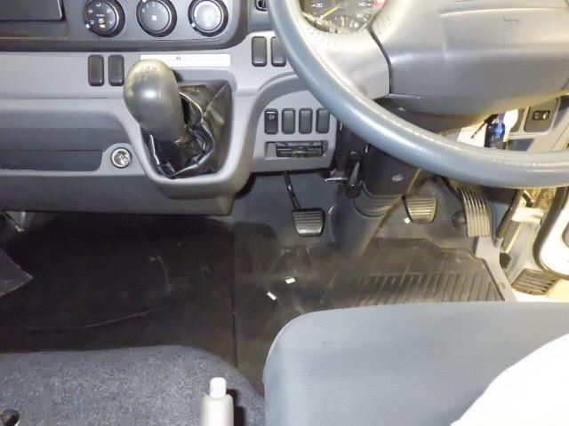 2016 Mitsubishi Fuso Canter Refrigerated and frozen trucks auction photo 8