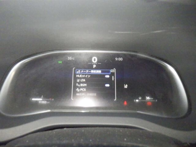 2023 Toyota Harrier Z auction photo 6