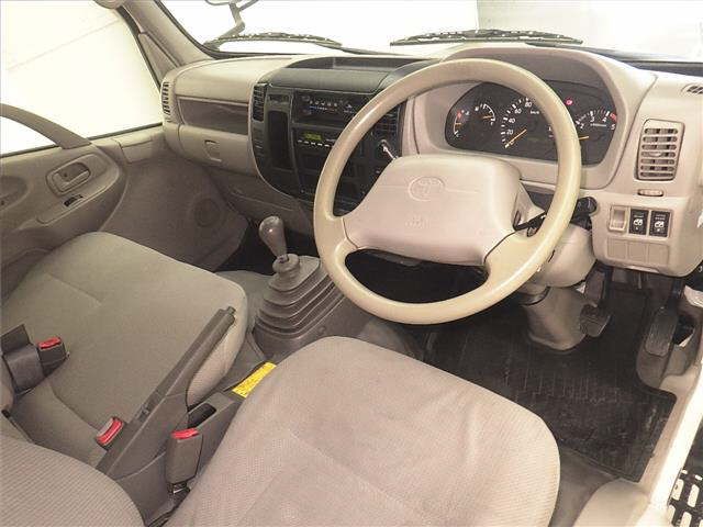 2013 Toyota Dyna Double cab auction photo 3
