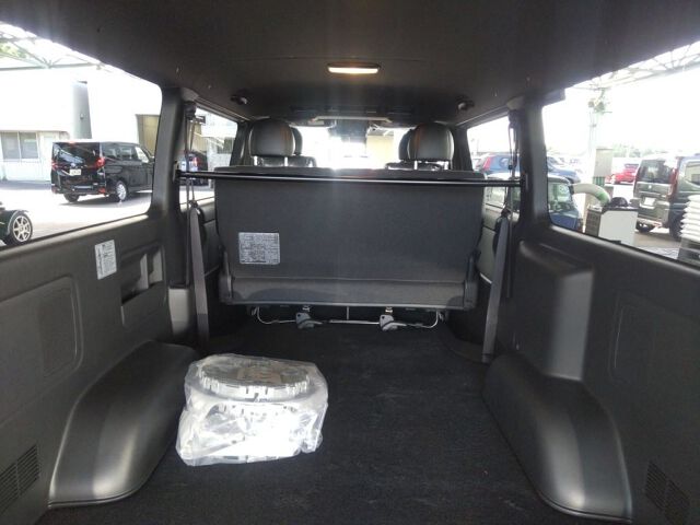 2026 Toyota Hiace LスーパーGLダーク2 auction photo 6