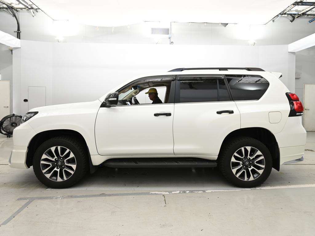 2023 Toyota Land Cruiser Prado TX Lパッケージ 4WD auction photo 4