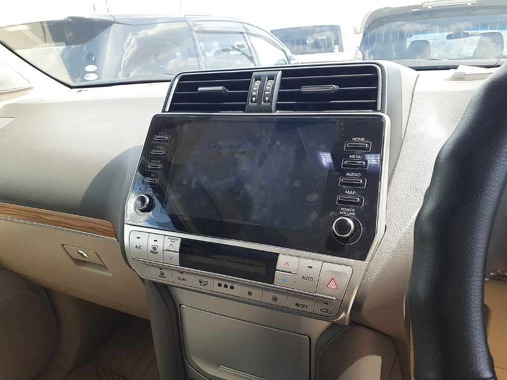 2023 Toyota Land Cruiser Prado TX Lパッケージ 4WD auction photo 12