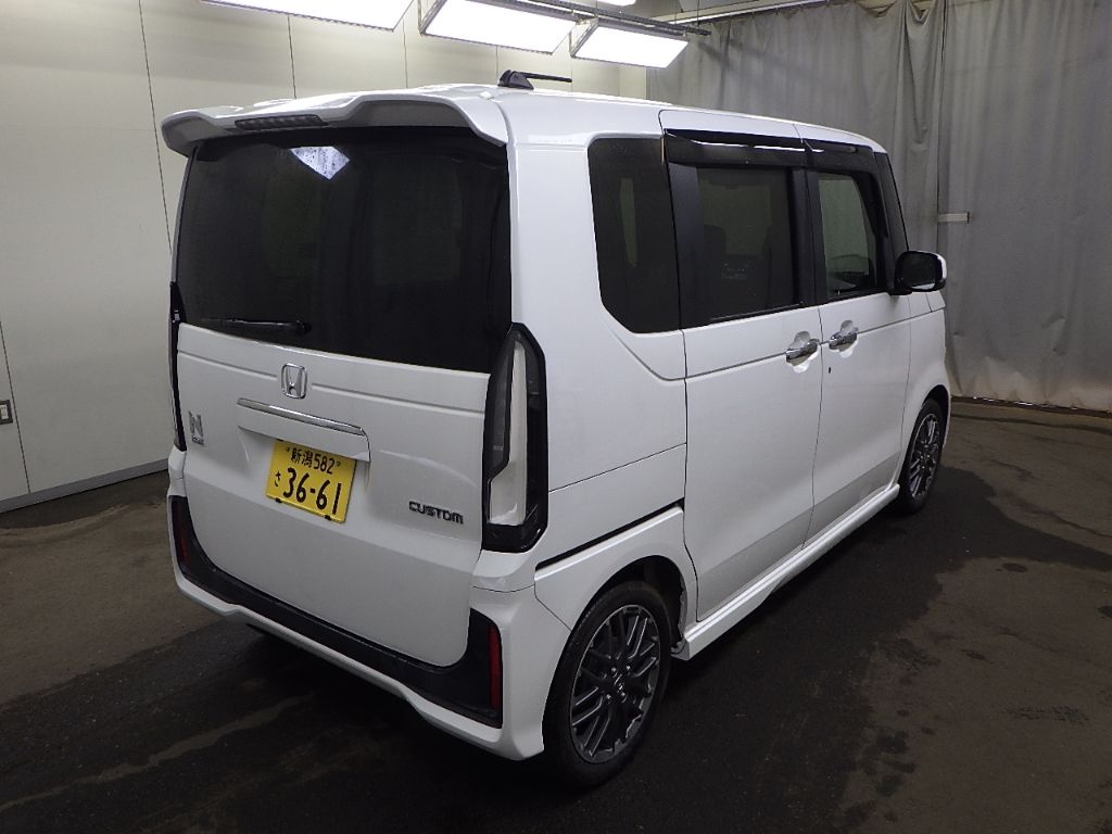 2024 Honda N-BOX カスタムターボ auction photo 2