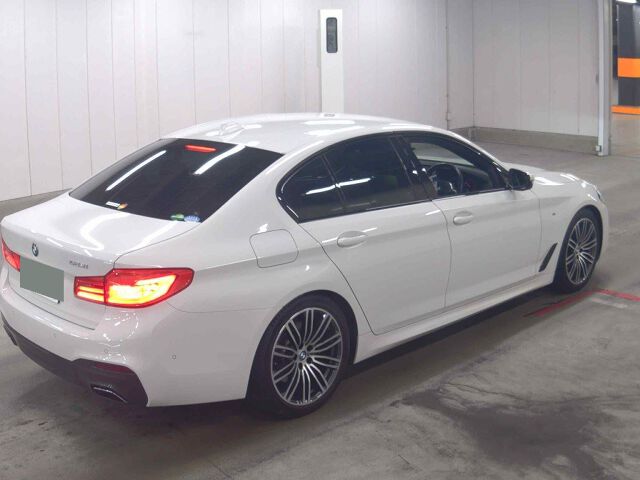 2018 BMW 5 Series 523i M Sport auction photo 5