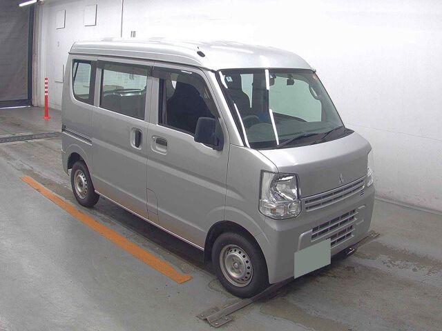 2019 Mitsubishi Minicab M Japan auction vehicle