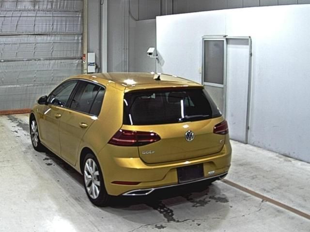 2017 Volkswagen ゴルフ TSIハイライン auction photo 2