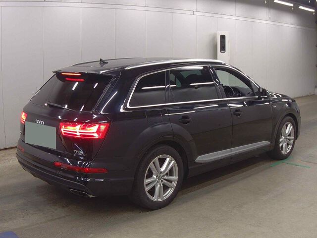 2017 Audi Q7 2.0TFSIクワトSライ 4WD auction photo 5