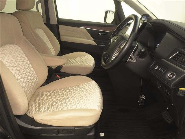 2019 Mitsubishi Delica D:5 4WD P auction photo 5