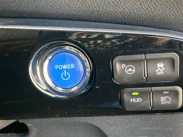 2018 Toyota Prius Aツーリングセレクション auction photo 5