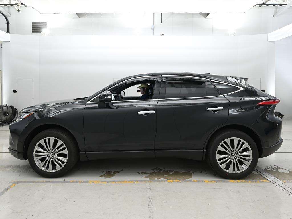 2025 Toyota Harrier Z auction photo 4