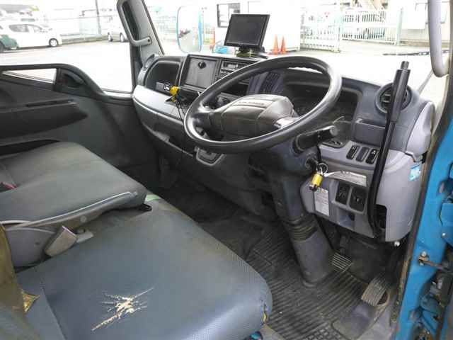 2013 Mitsubishi Fuso Canter 3-ton dump truck auction photo 3