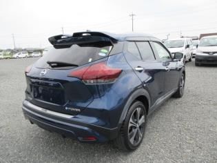 2021 Nissan Kicks X auction photo 2