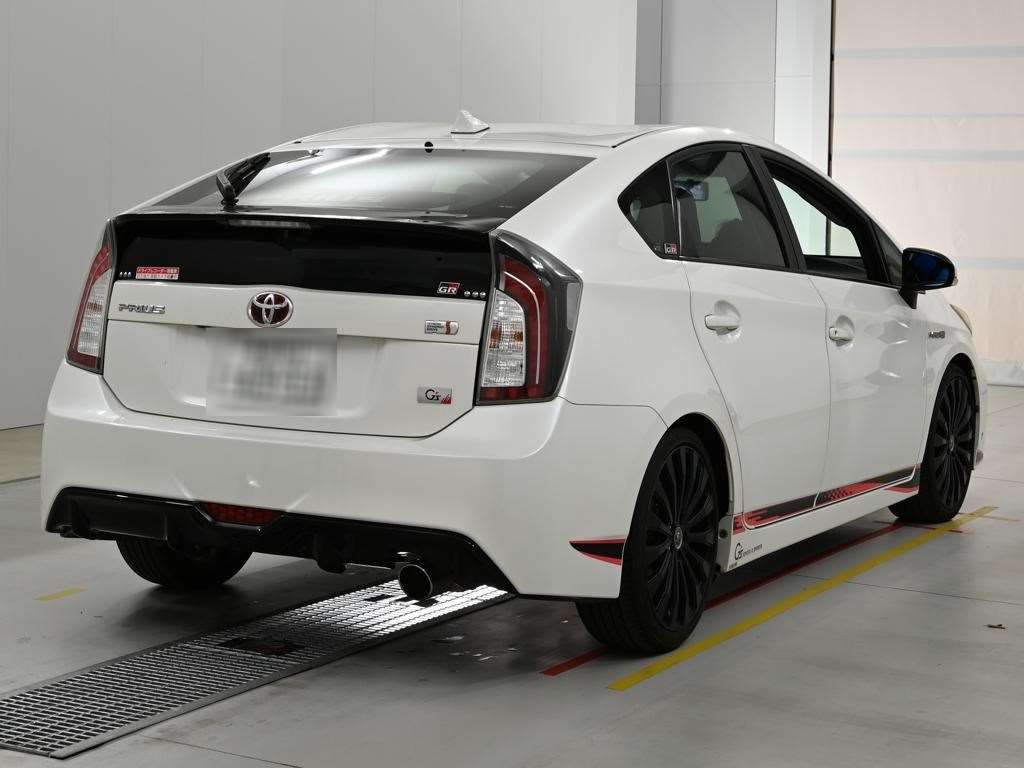 2013 Toyota Prius S Touring Selection G's auction photo 2