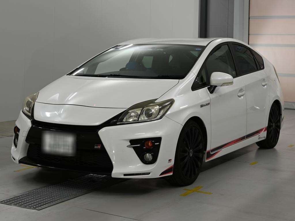 Japan Auction Vehicles 14 2013 Toyota Prius S Touring Selection G's auction photo