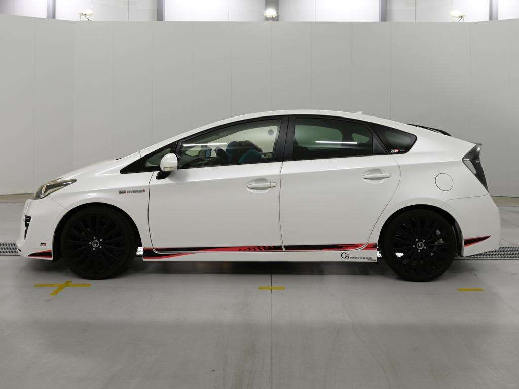 2013 Toyota Prius S Touring Selection G's auction photo 4
