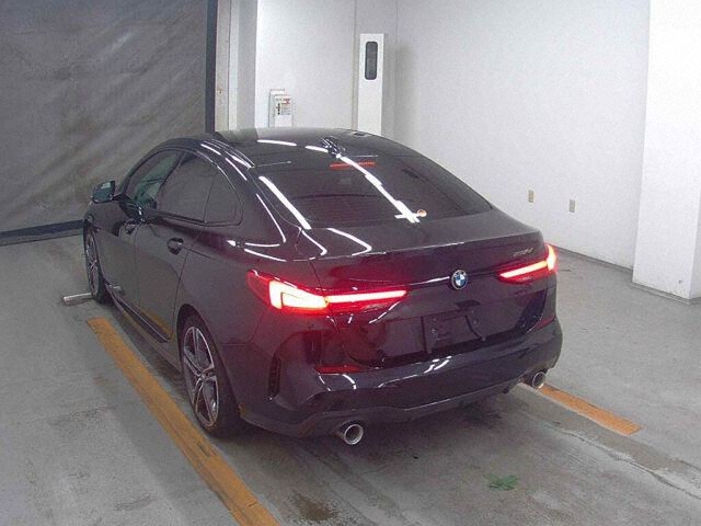 2021 BMW 2 Series 218D Grand CPM Suho auction photo 2