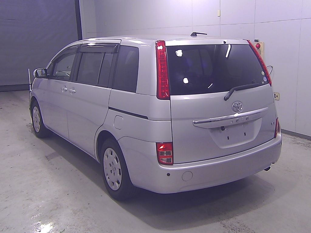 2010 Toyota Isis LG Edition auction photo 5