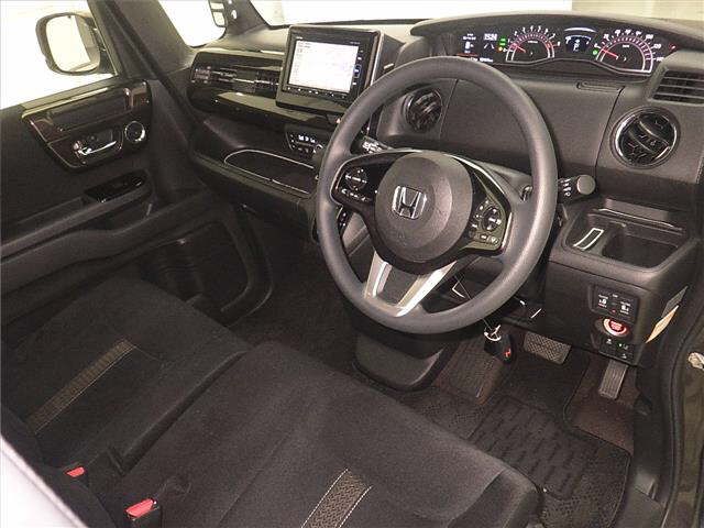 2018 Honda N-BOX カスタムG Lホンダセンシング auction photo 3